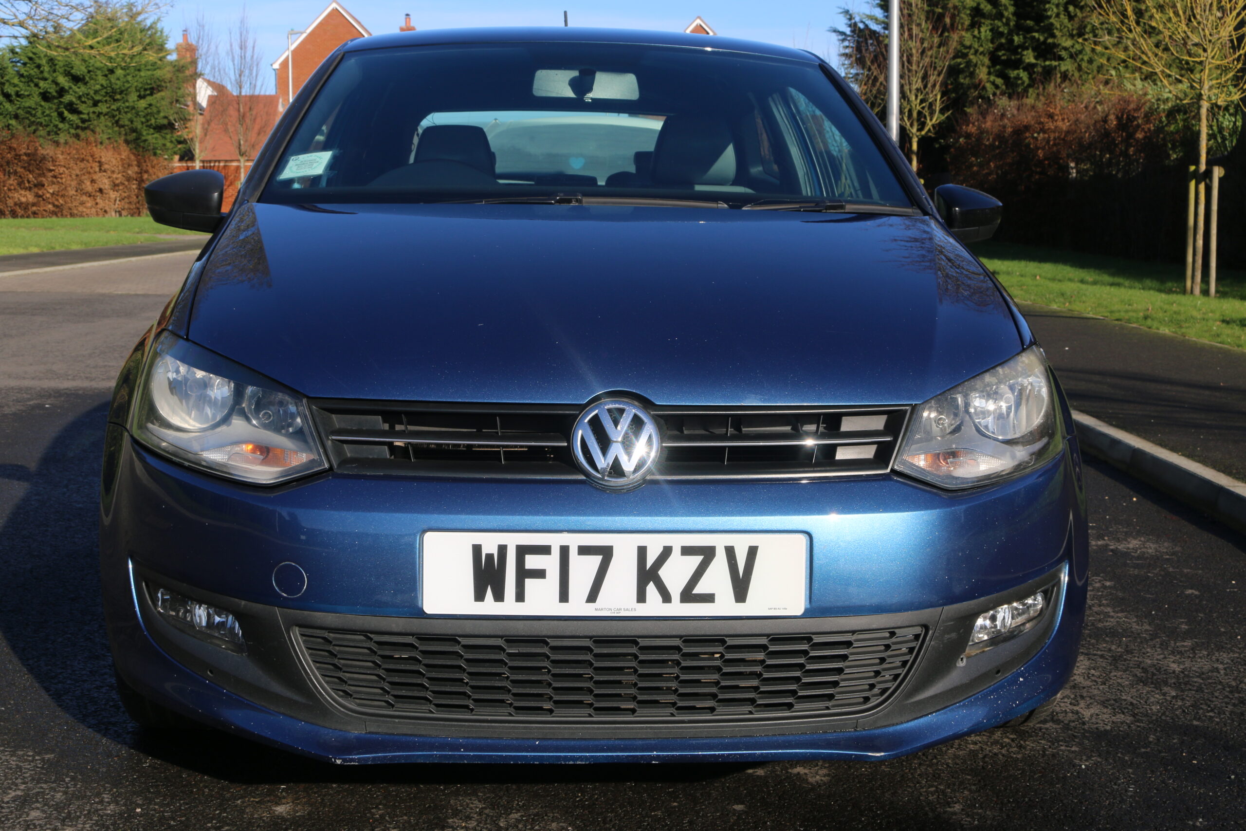 
								VOLKSWAGEN POLO full									