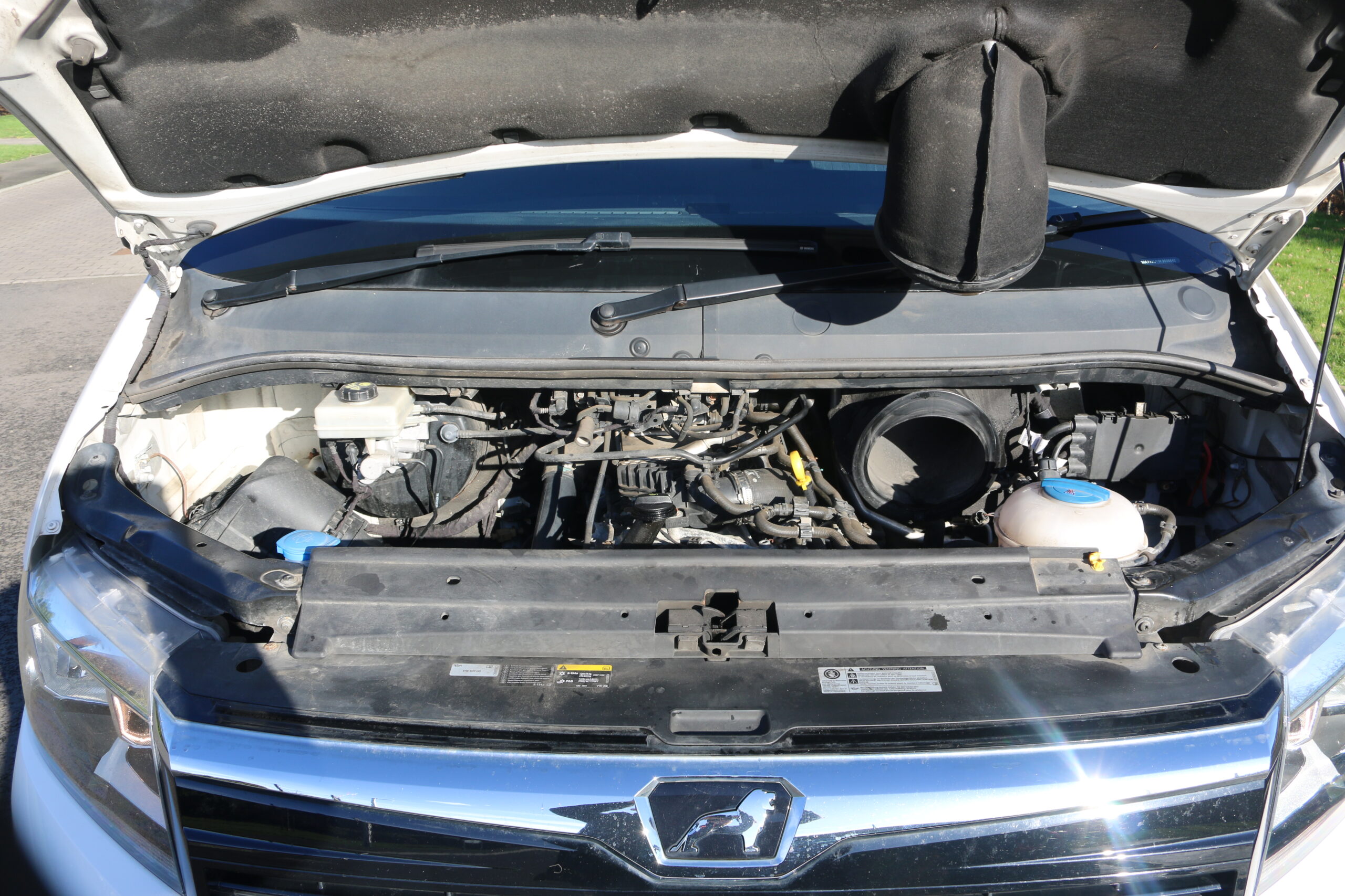 
								MAN TGE 3.140 P/V 2.0L full									