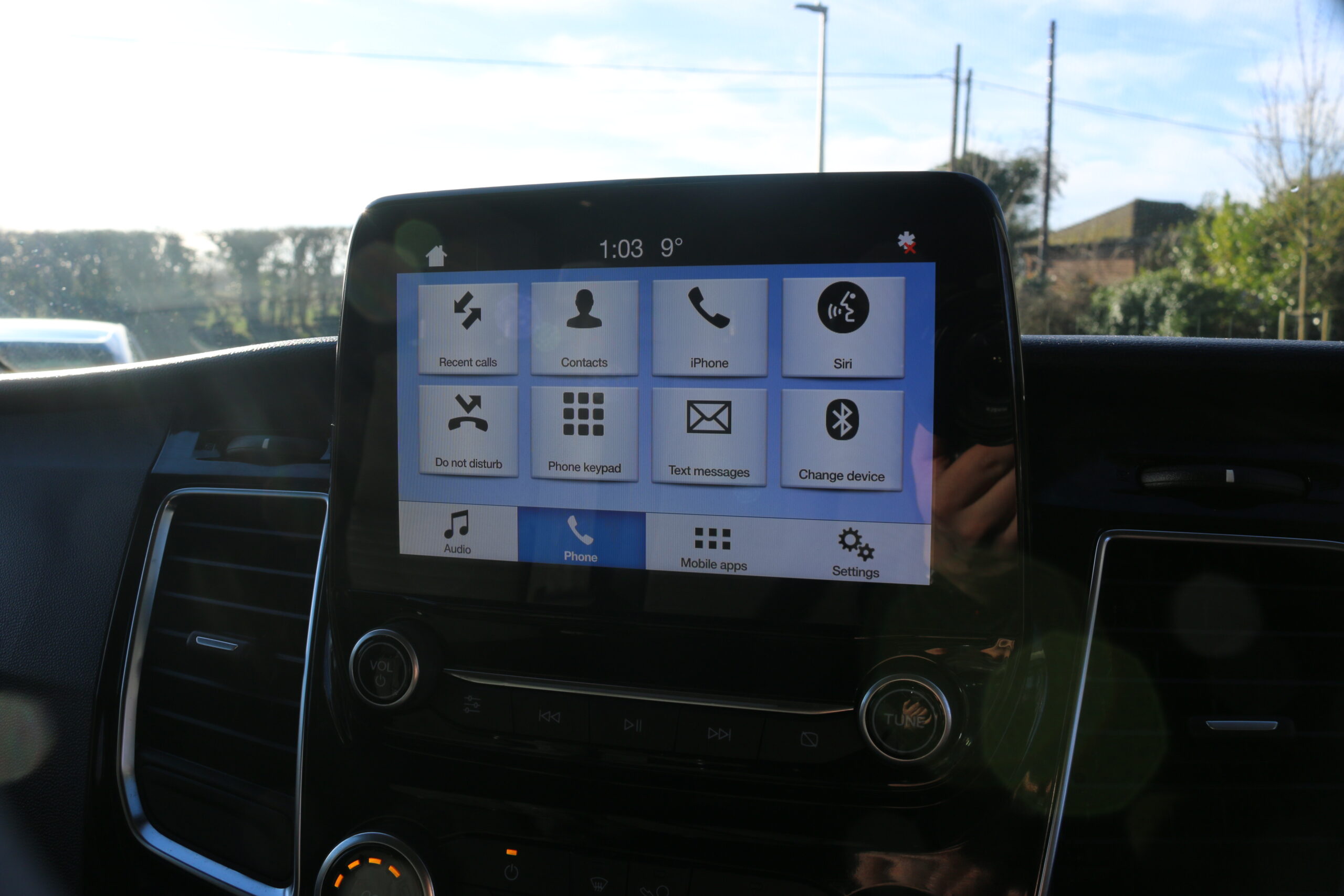 
								FORD ALLIED 310 TITANIUM 2.0L 2019 full									